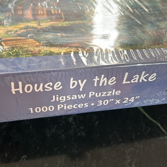 Vermont Christmas Company House by The Lake Jigsaw Puzzle 1000 Piece NIB - Picture 7 of 8